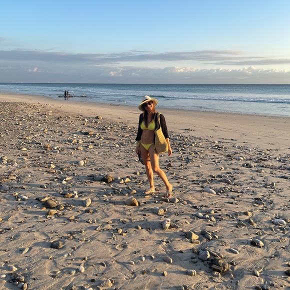 Meet your Posher, Yleana - Picture 12 of 17